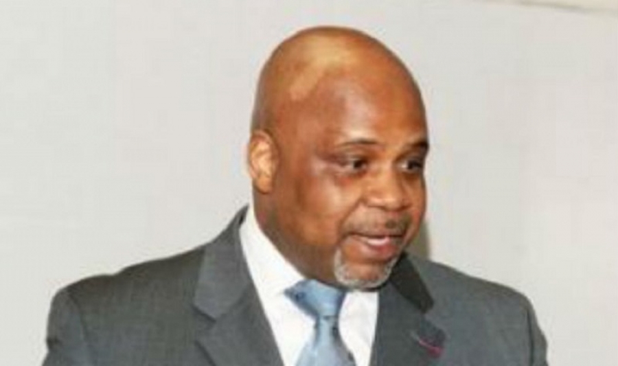 Célestin Bedzigui critique la gouvernance du Cameroun : « Y a-t-il un pilote à bord ? »