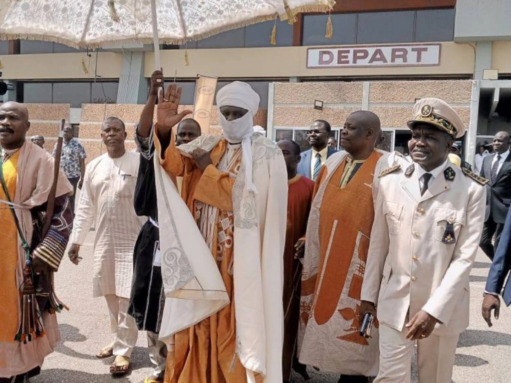 Aboubakary Abdoulaye, nouveau président du Sénat, accueilli en triomphe à Garoua