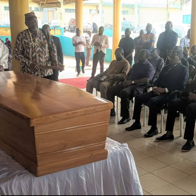 Décès d'Anicet Ekane en détention : Autopsie contestée et divisions politiques au Cameroun