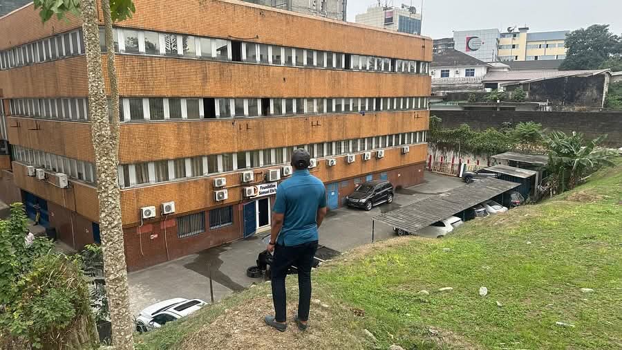 La Ligue du Littoral de la FECAFOOT emménage dans un immeuble de Samuel Eto'o à Douala