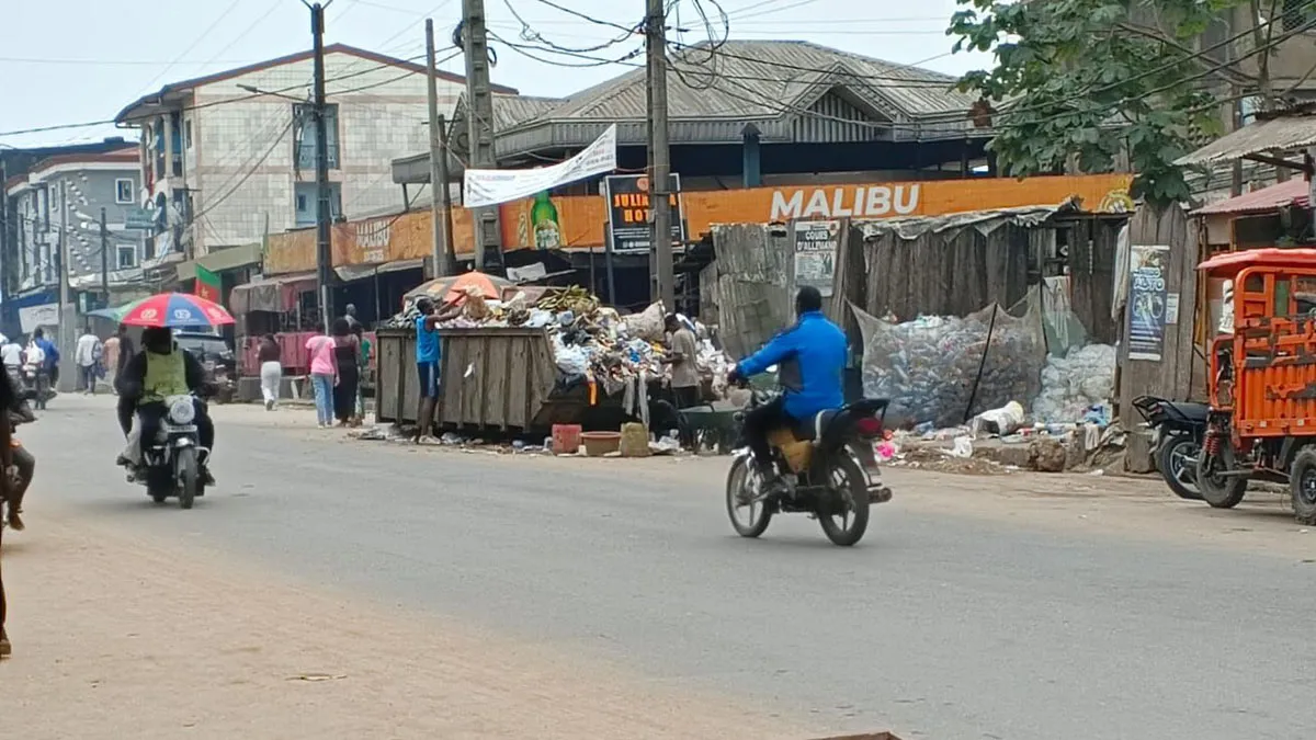 Douala : découverte d'un fœtus dans un bac à ordures à la Cité des Palmiers