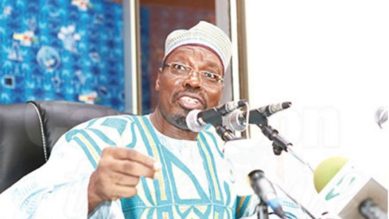 Issa Tchiroma Bakary apporte son soutien aux prisonniers politiques à Douala