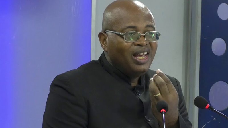 Mathias Eric Owona Nguini critique la stratégie de Maurice Kamto lors d'une émission télévisée