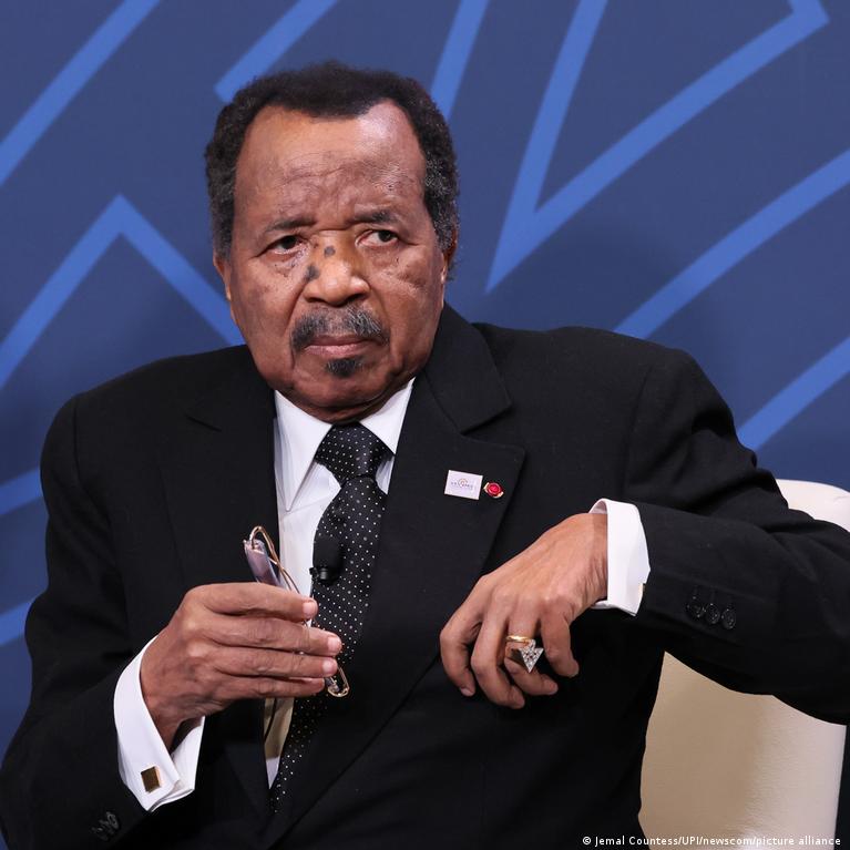 Cameroun : Paul Biya célèbre 43 ans au pouvoir et 41 ans de RDPC avec une prolongation de mandat parlementaire