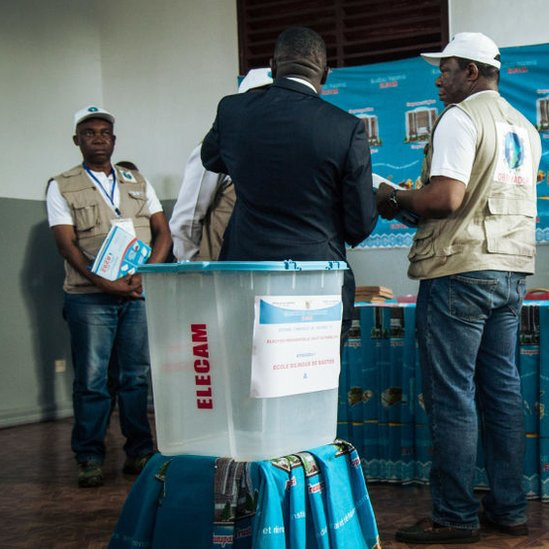 Cameroun : Le régime de Biya accusé de réécrire la constitution après une élection contestée